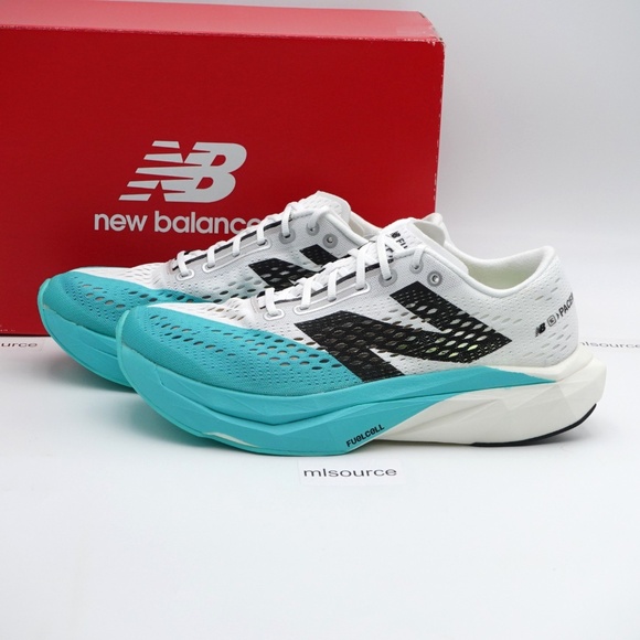 NEW New Balance Women's FuelCell SuperComp Pacer v2 Running Shoes WFCRRLW2 White - Picture 1 of 12